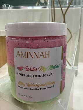 Aminnah Water My Melons Dual-Color Body Scrub - Pink & Green